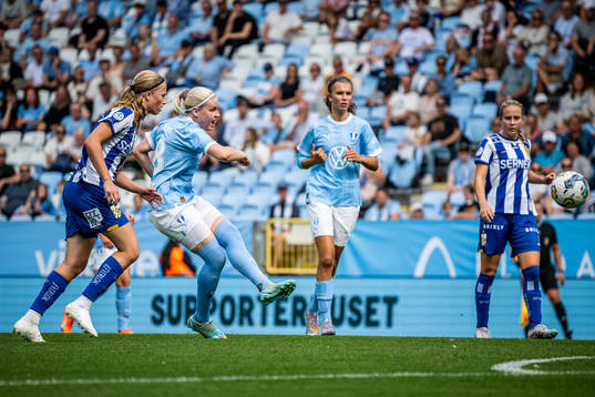Malmö FFs Rebecka Holm gör 2-1