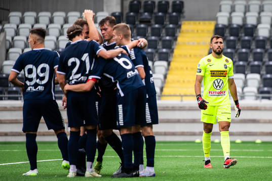 Landskronas målvakt Amr Kaddoura deppar