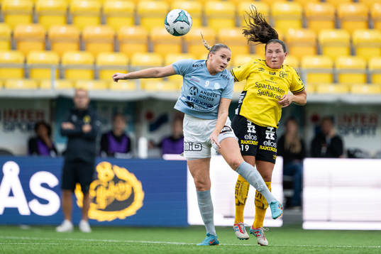 Vikens Wilma Enarsson och Elfsborgs Johanna Kalinski