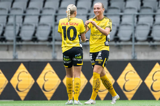 Elfsborgs Stina Jensen jublar