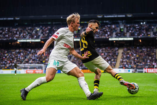 Brommapojkarnas Alexander Jensen och AIKs Ioannis Pittas