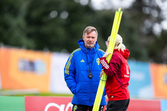 Head coach Peter Gerhardsson and assistant coach Victoria