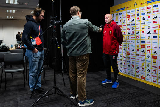 Assistant coach Magnus Wikman of the Swedish women's