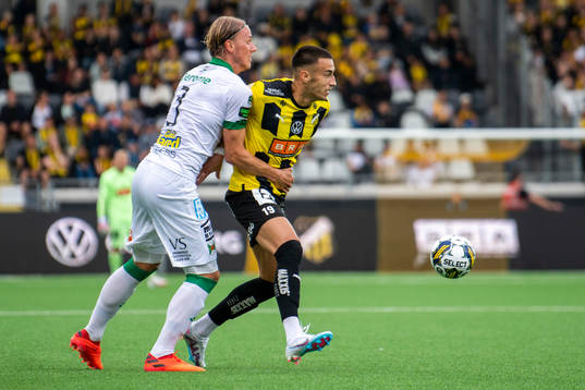 Varbergs Hampus Zackrisson och Häckens Srdjan Hrstic