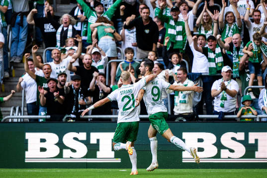 Hammarbys Adi Nalic jublar