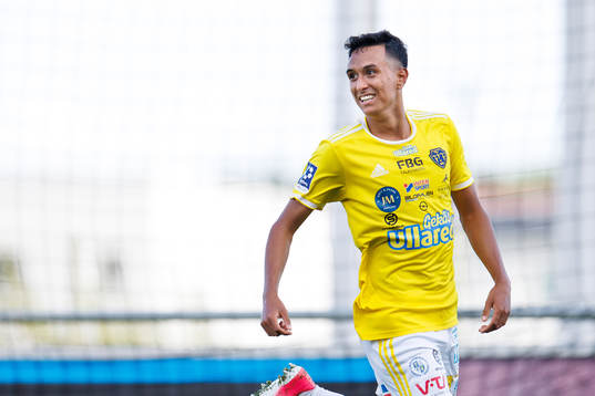 Falkenbergs Oliver Hintsa jublar