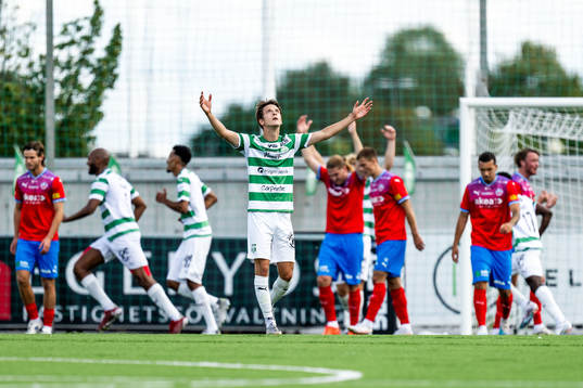 Västerås SKs Olle Edlund jublar