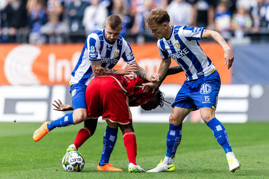 IFK Göteborgs Sebastian Eriksson och Sebastian Hausner mot