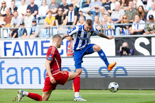 Djurgårdens Piotr Johansson och IFK Göteborgs Sebastian