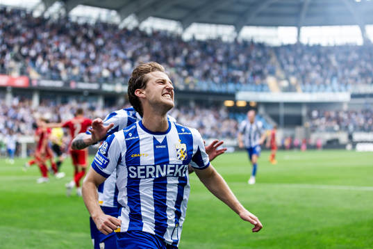 IFK Göteborgs Arbnor Mucolli jublar