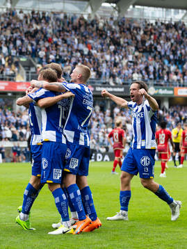 IFK Göteborgs spelare jublar