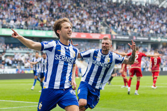 IFK Göteborgs Arbnor Mucolli jublar
