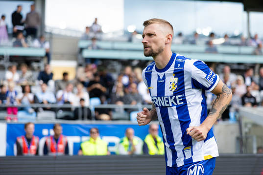 IFK Göteborgs Sebastian Eriksson innan fotbollsmatchen i