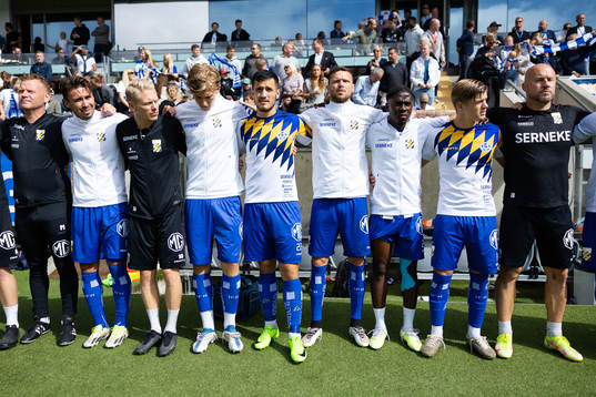 IFK Göteborgs spelare och ledare samlade