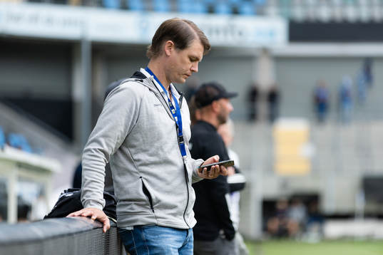 IFK Göteborgs tekniske direktör Ola Larsson innan