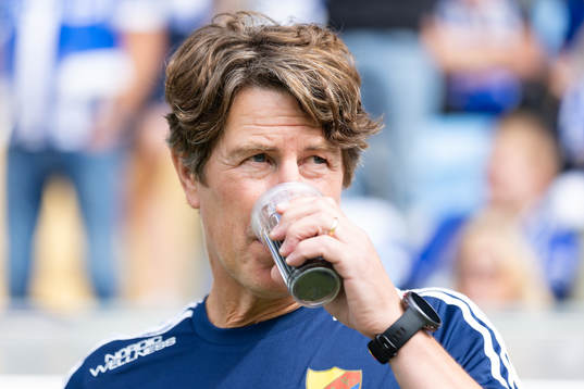 Djurgårdens tränare Thomas Lagerlöf innan