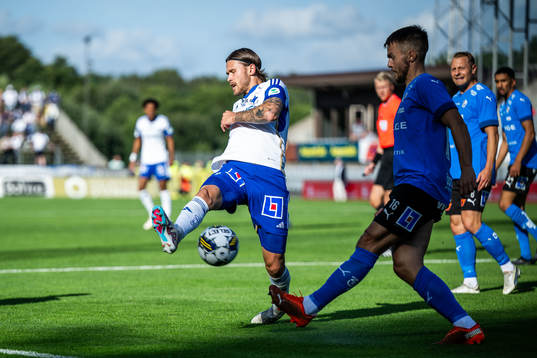 IFK Norrköpings Arnor Traustason och Halmstads Benjamin