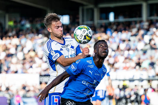 IFK Norrköpings Anton Eriksson och Halmstads Naeem Mohammed