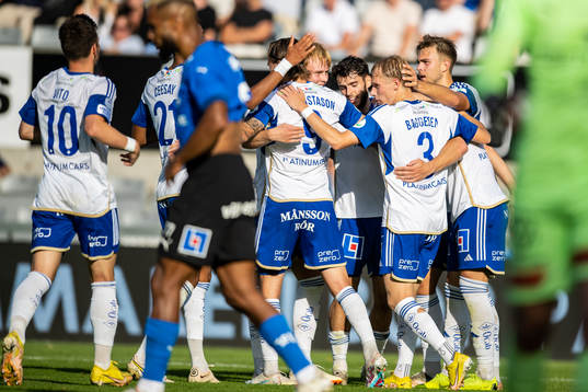 IFK Norrköpings spelarna jublar