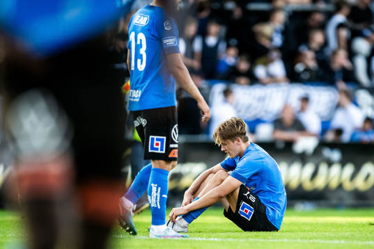 Halmstads Erik Ahlstrand deppar