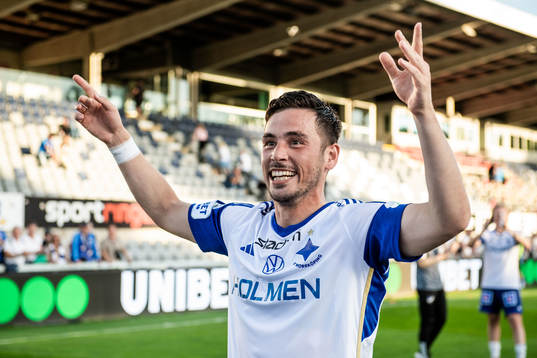 IFK Norrköpings Vito Hammershöy-Mistrati jublar