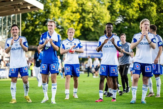 IFK Norrköpings spelare jublar
