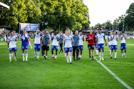 IFK Norrköpings Daniel Fritz Eid jublar med lagkamrater