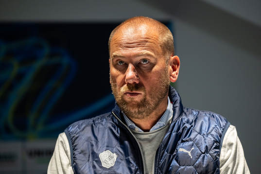 Halmstads tränare Magnus Haglund påpresskonferensen