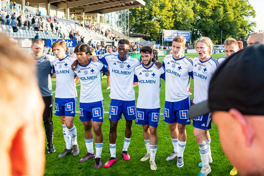 IFK Norrköpings spelarna jublar