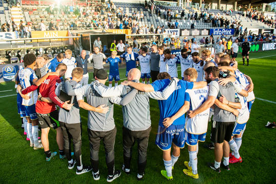 IFK Norrköpings spelarna jublar