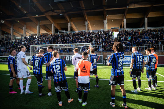 Sirius spelare jublar
