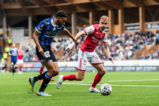Sirius Joakim Persson och Kalmars David Kristjan Olafsson