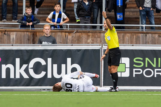 Sirius målvakt Jakob Tånnander har ont