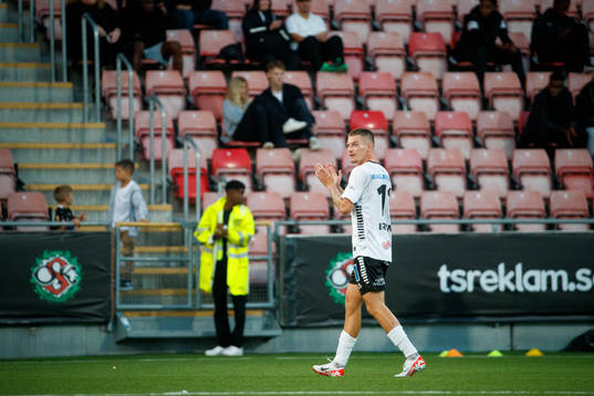 Örebros Samuel Kroon byts ut
