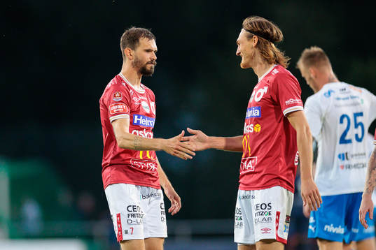 Degerfors Sebastian Ohlsson och Gustav Granath jublar