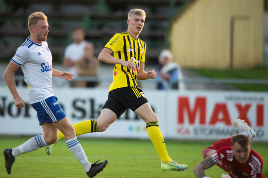 IFK Hässleholms Linus Roslund i matchen i DM mellan IFK