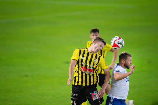 IFK Hässleholms Axel Henriksson i matchen i DM mellan IFK