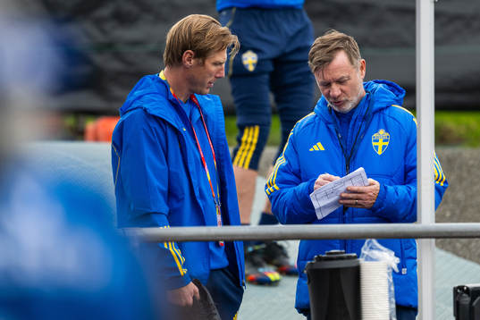 Sports psychologist Rasmus Liljeblad and head coach Peter