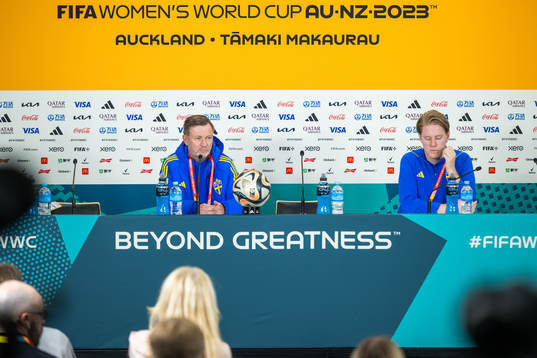 Head coach Peter Gerhardsson and press officer Fredrik