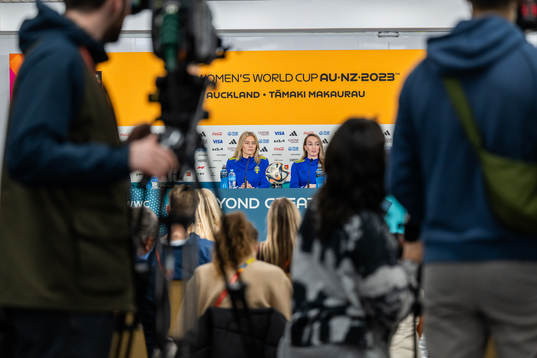 Fridolina Rolfö and Kosovare Asllani of the Swedish