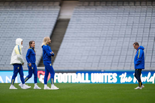 Magdalena Eriksson, Kosovare Asllani, Fridolina Rolfö and