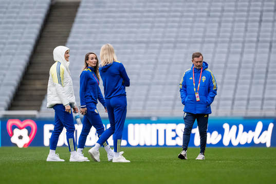 Magdalena Eriksson, Kosovare Asllani, Fridolina Rolfö and