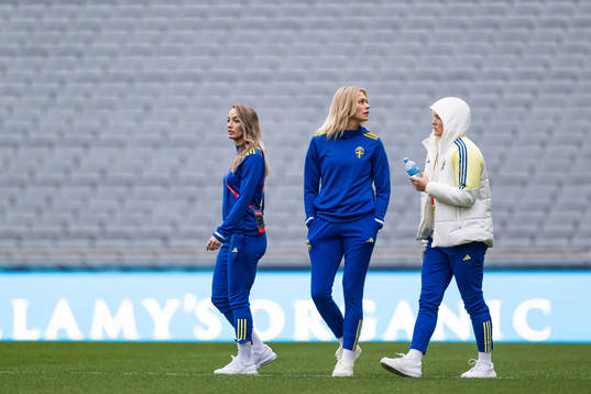 Kosovare Asllani, Fridolina Rolfö and Magdalena Eriksson