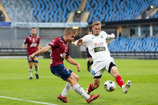 Örgrytes Isak Dahlqvist och Skövde AIKs Lukas Rhöse