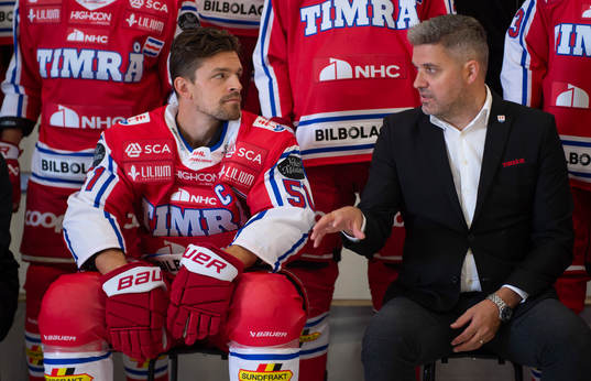 Timrås Anton Lander och sportchef Kimmo Kapanen