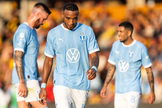 Malmö FFs Derek Cornelius deppar