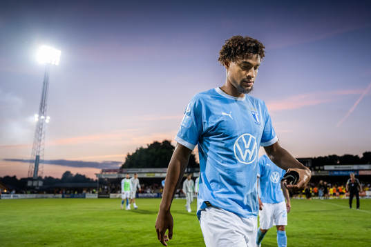 Malmö FFs Joseph Ceesay deppar