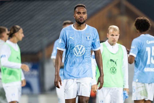 Malmö FFs Isaac Kiese Thelin deppar