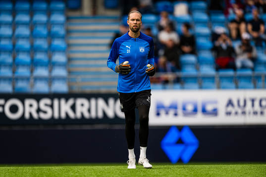 Jonathan Johansson of Klaksvik warms up