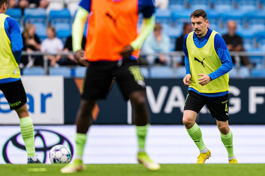 Vegard Forren of Klaksvik warms up